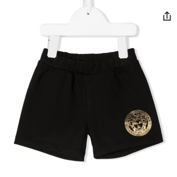 Versace Outfit - Picture 3 of 10